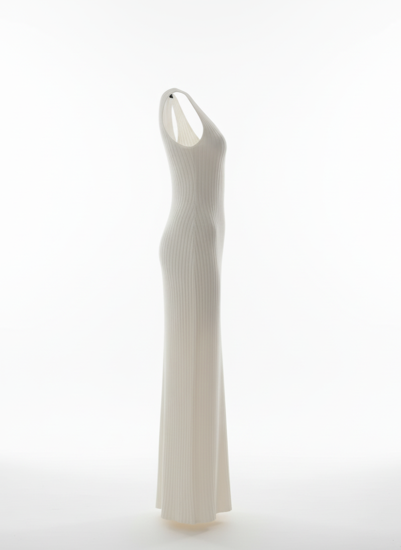 Vestido largo acanalado con escote en V