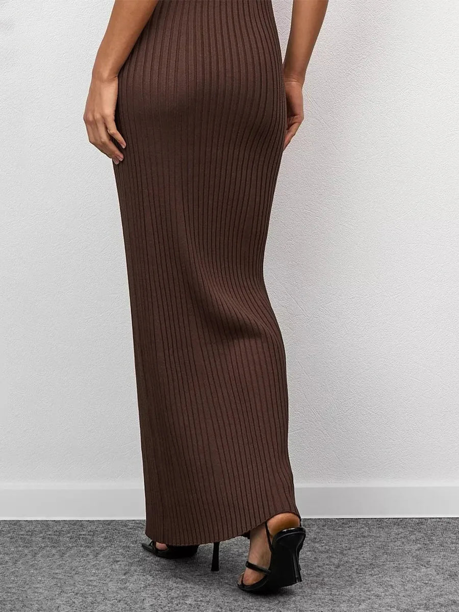 Vestido largo acanalado con escote en V