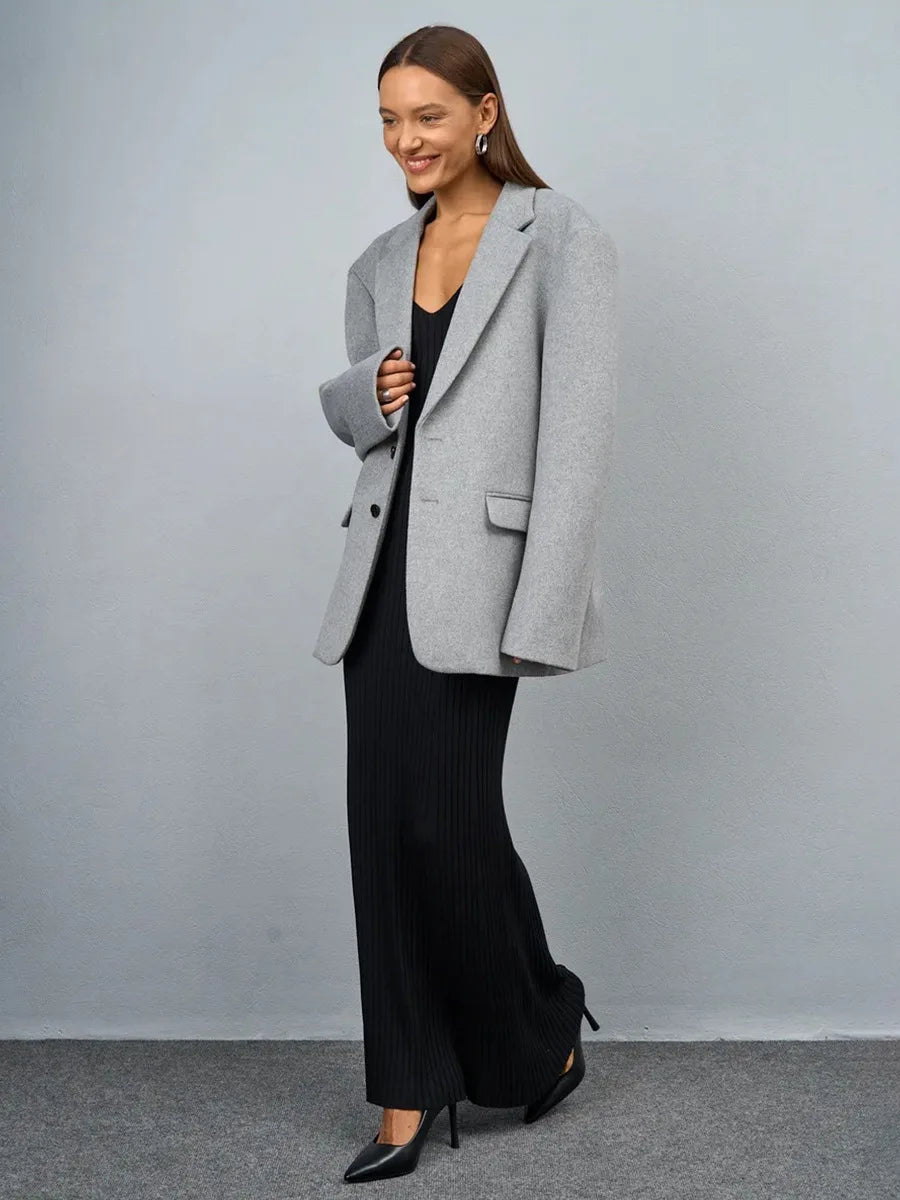 Vestido largo acanalado con escote en V